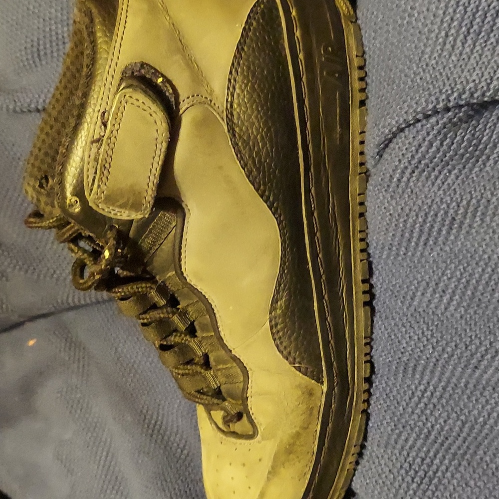 Air Jordan force 10 shadow. Vintage 2010 nike / air Jordan's. Sz 8.5.